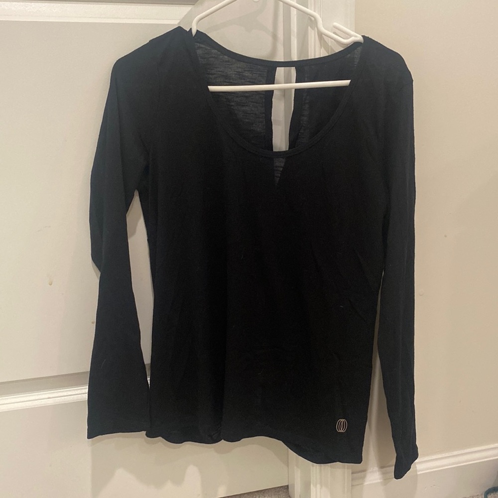 Long sleeve shirt with open back